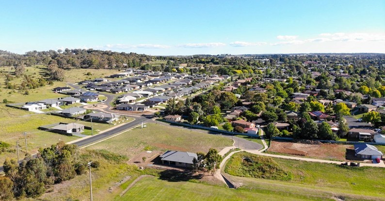 Regional australia continues to attract city dwellers